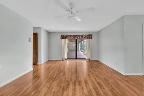 175 NW 84th Way Coral Springs FL 33071