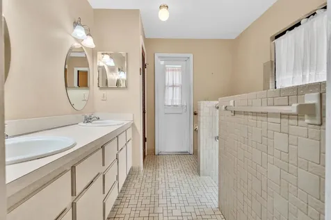 175 NW 84th Way Coral Springs FL 33071
