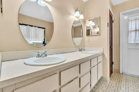 175 NW 84th Way Coral Springs FL 33071