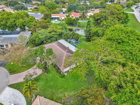 175 NW 84th Way Coral Springs FL 33071