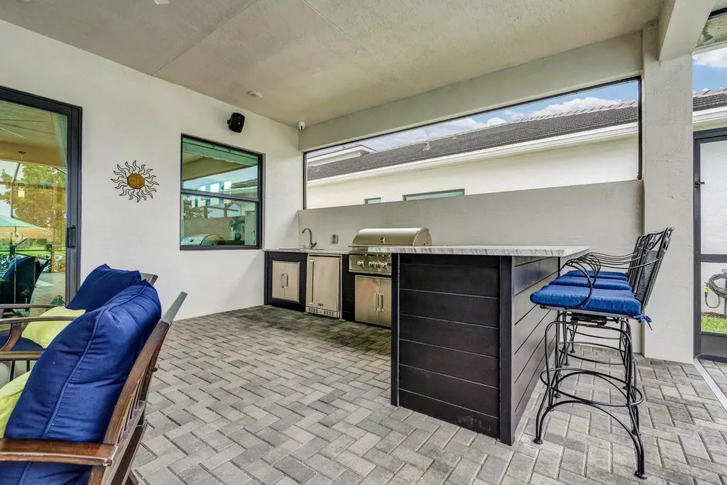 15829 Key Biscayne Westlake FL 33470