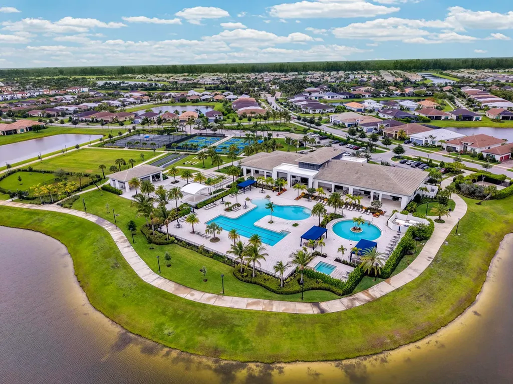 15829 Key Biscayne Westlake FL 33470