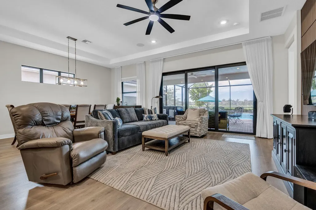 15829 Key Biscayne Westlake FL 33470