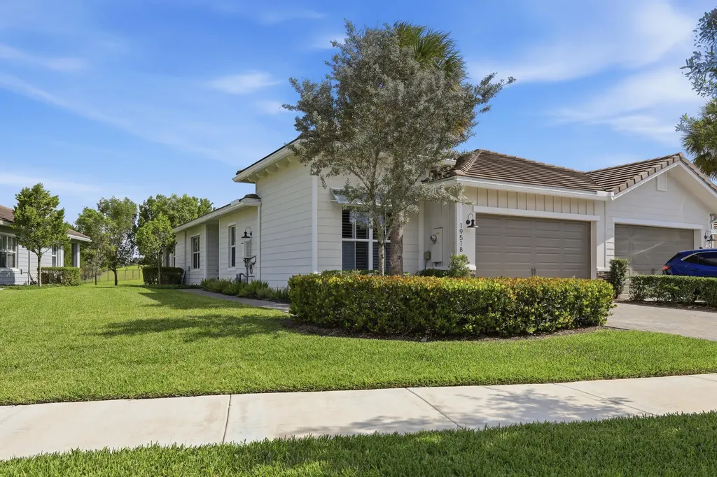 19518 Weathervane Way The Acreage FL 33470