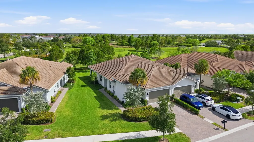 19518 Weathervane Way The Acreage FL 33470