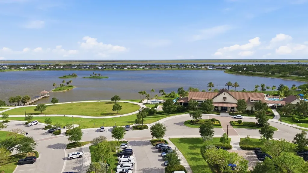 19518 Weathervane Way The Acreage FL 33470