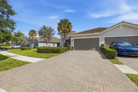 19518 Weathervane Way The Acreage FL 33470