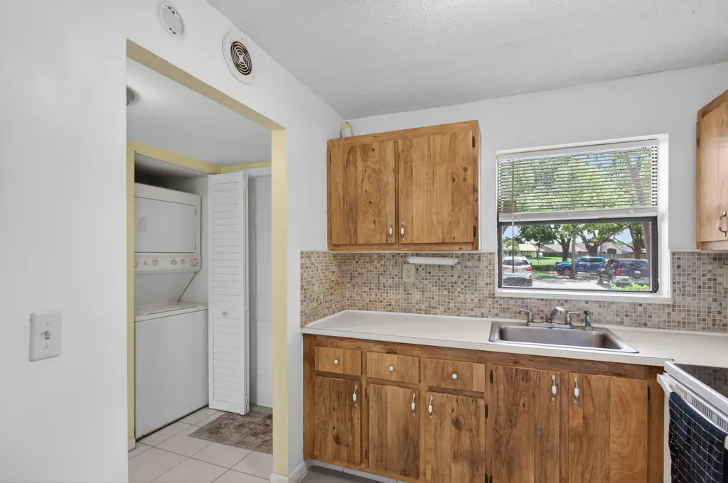 10444 NW 30th Court Sunrise FL 33322