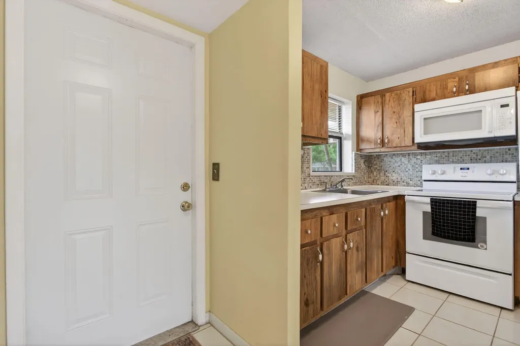 10444 NW 30th Court Sunrise FL 33322