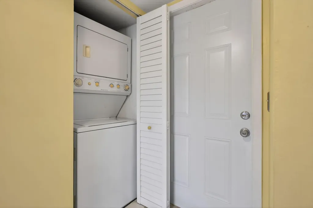 10444 NW 30th Court Sunrise FL 33322