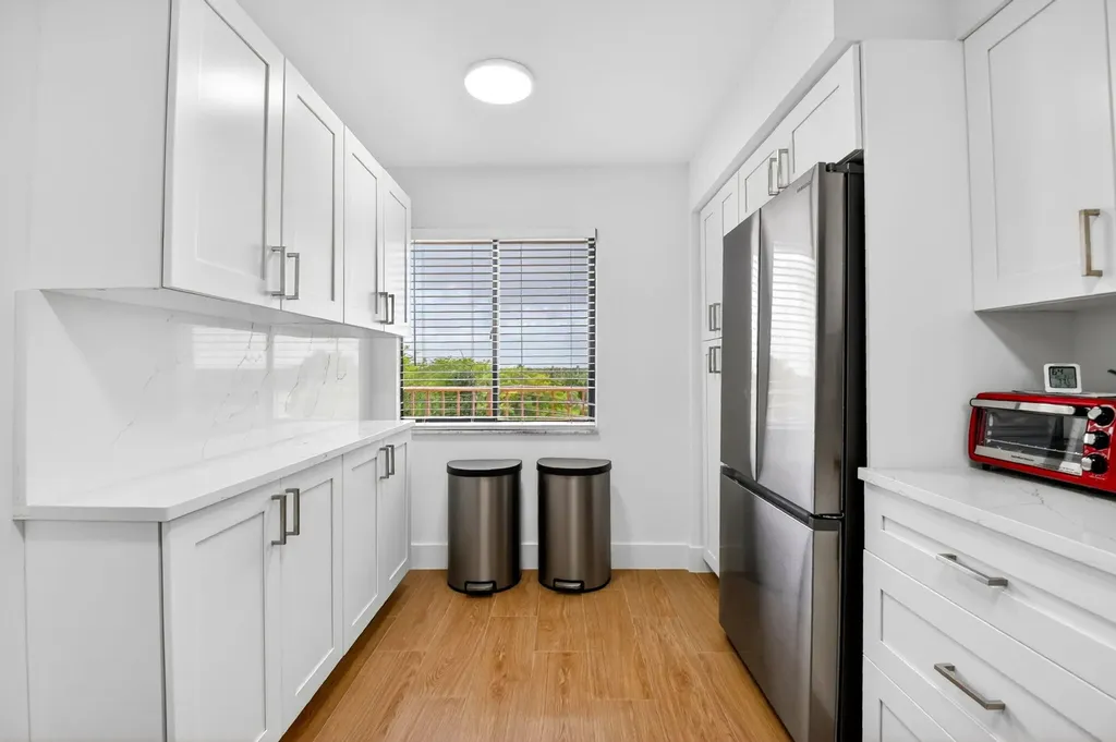6866 Huntington Lane Delray Beach FL 33446
