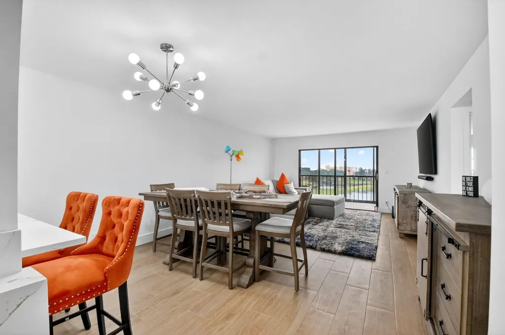 6866 Huntington Lane Delray Beach FL 33446