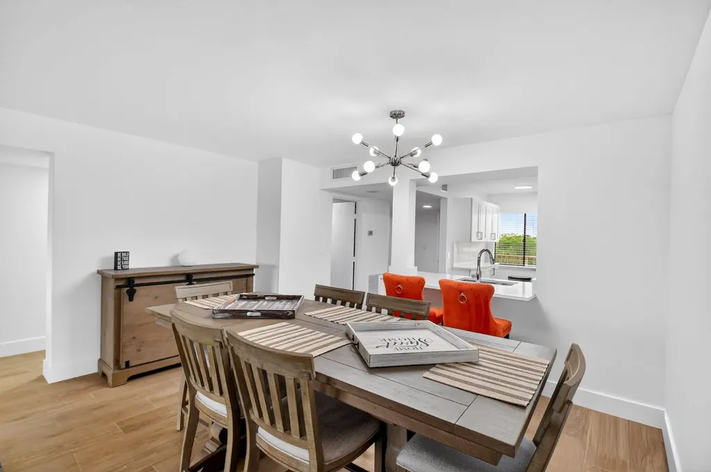 6866 Huntington Lane Delray Beach FL 33446