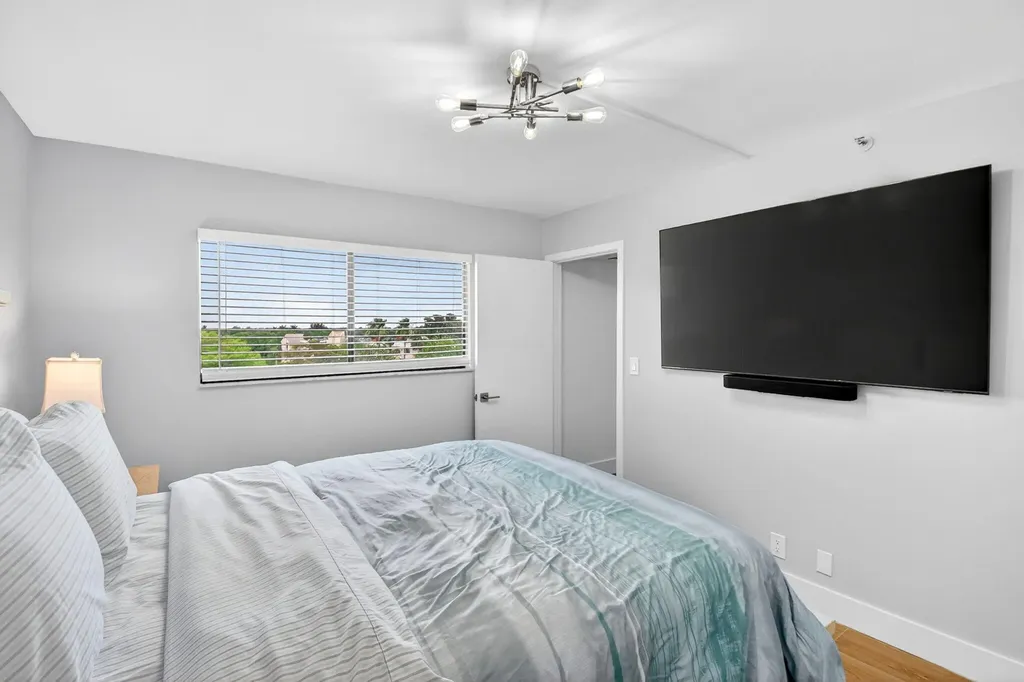 6866 Huntington Lane Delray Beach FL 33446