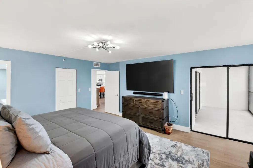 6866 Huntington Lane Delray Beach FL 33446