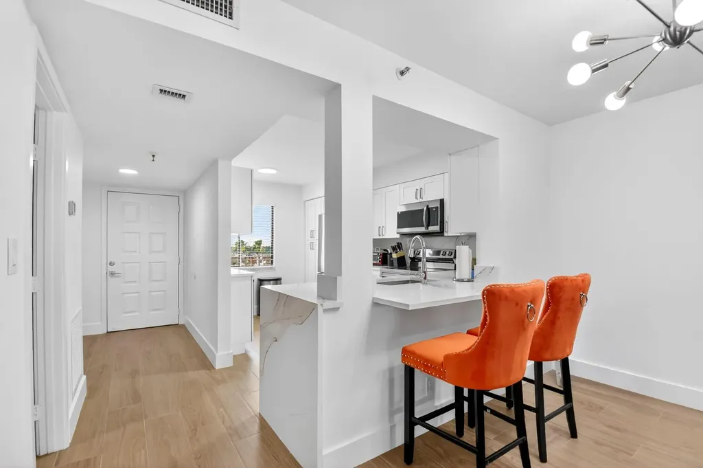 6866 Huntington Lane Delray Beach FL 33446