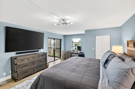 6866 Huntington Lane Delray Beach FL 33446