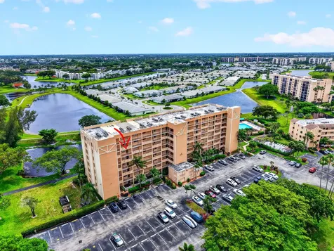6866 Huntington Lane Delray Beach FL 33446
