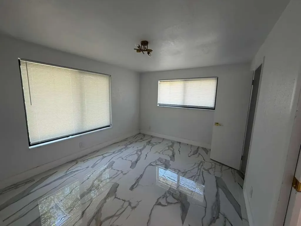 160 SE 15th Avenue Pompano Beach FL 33060