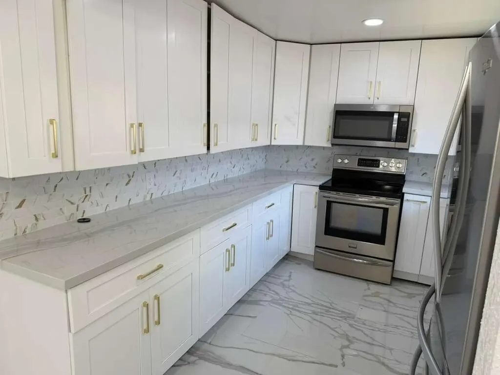 160 SE 15th Avenue Pompano Beach FL 33060