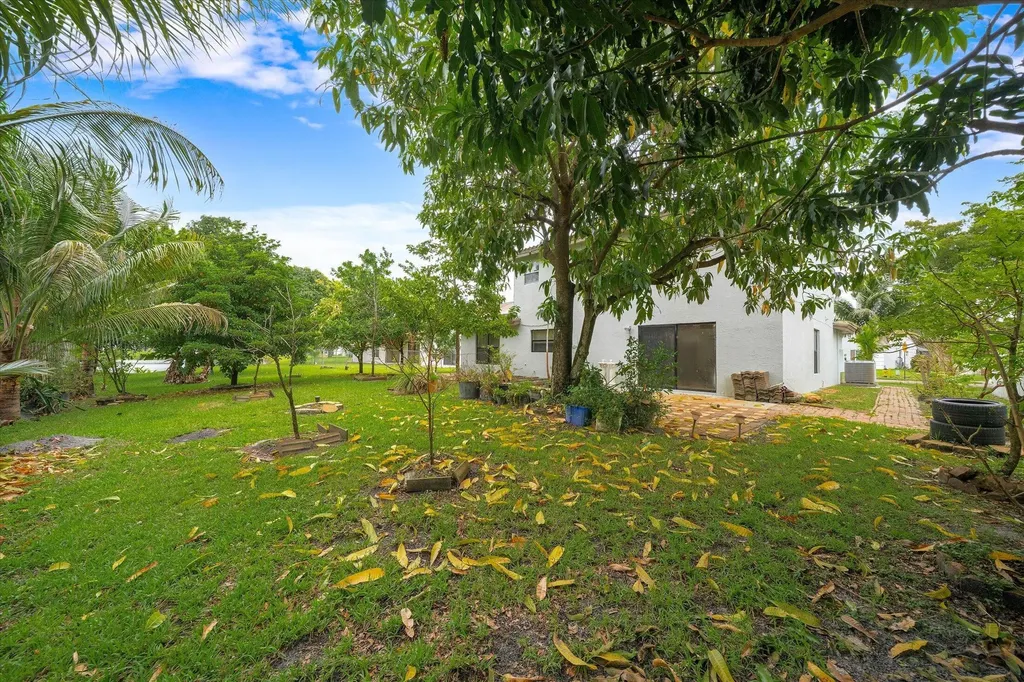 2340 Fairmont Avenue Miramar FL 33025
