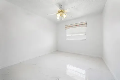 2340 Fairmont Avenue Miramar FL 33025
