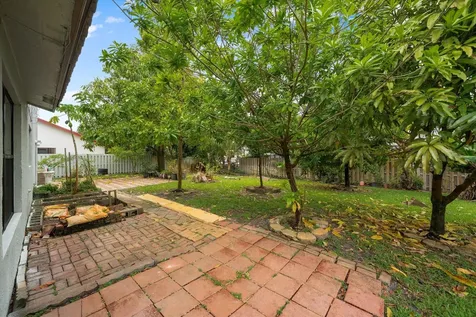 2340 Fairmont Avenue Miramar FL 33025