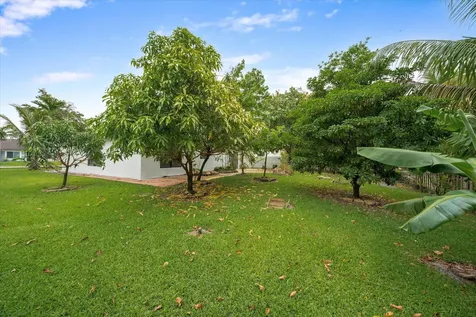 2340 Fairmont Avenue Miramar FL 33025