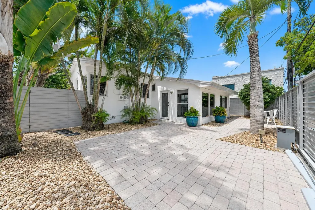 1523 SE 2nd Court Fort Lauderdale FL 33301