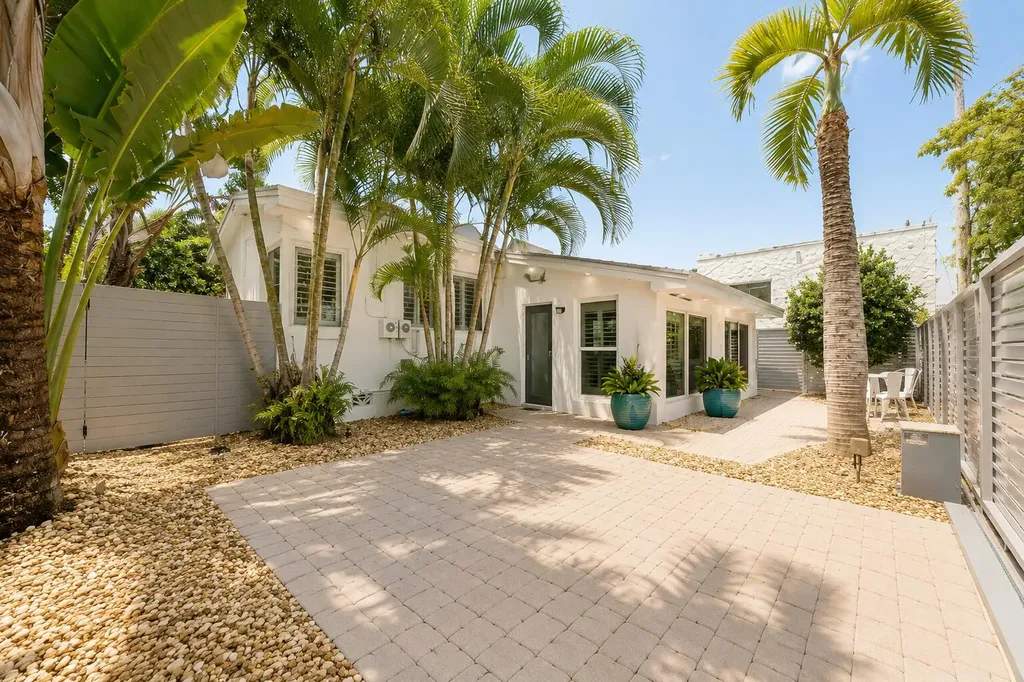 1523 SE 2nd Court Fort Lauderdale FL 33301