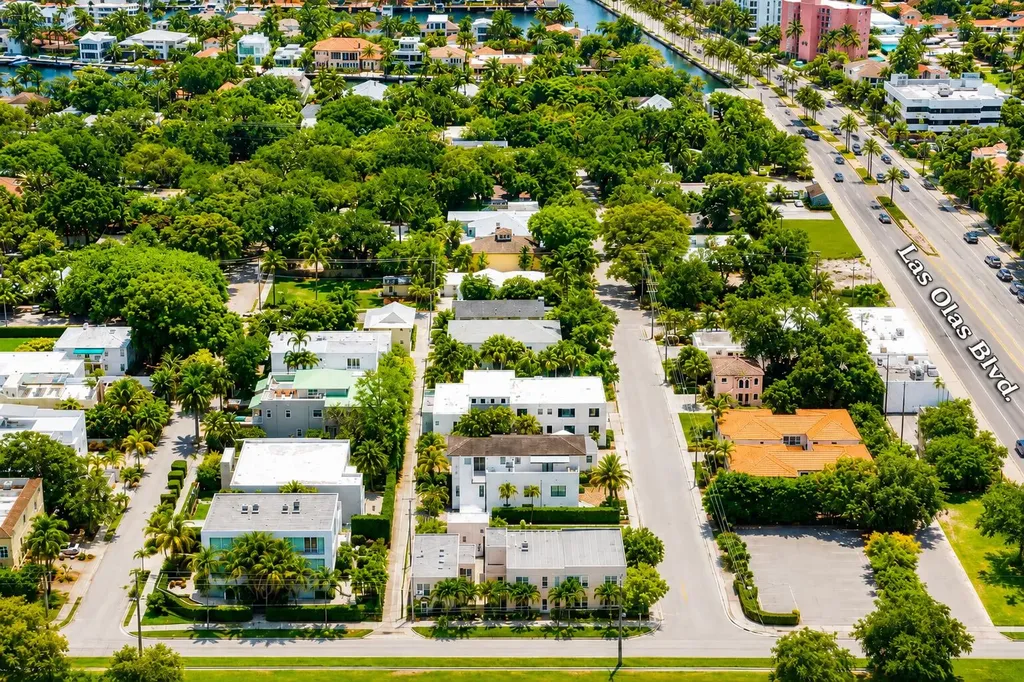 1523 SE 2nd Court Fort Lauderdale FL 33301