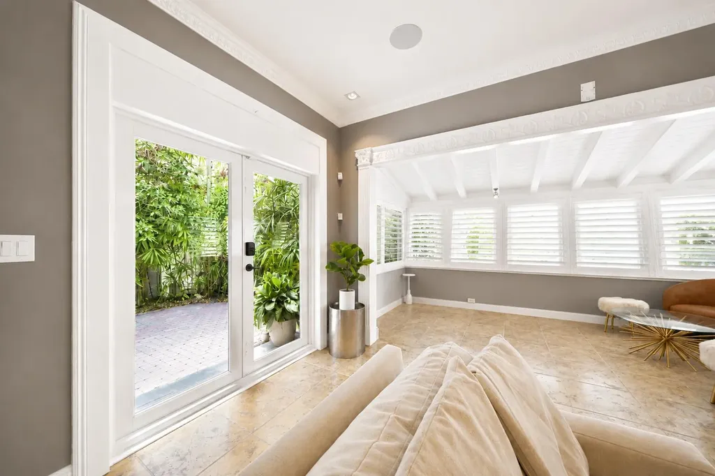 1523 SE 2nd Court Fort Lauderdale FL 33301
