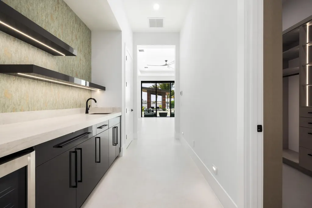 1708 N Lakeside Drive Lake Worth Beach FL 33460
