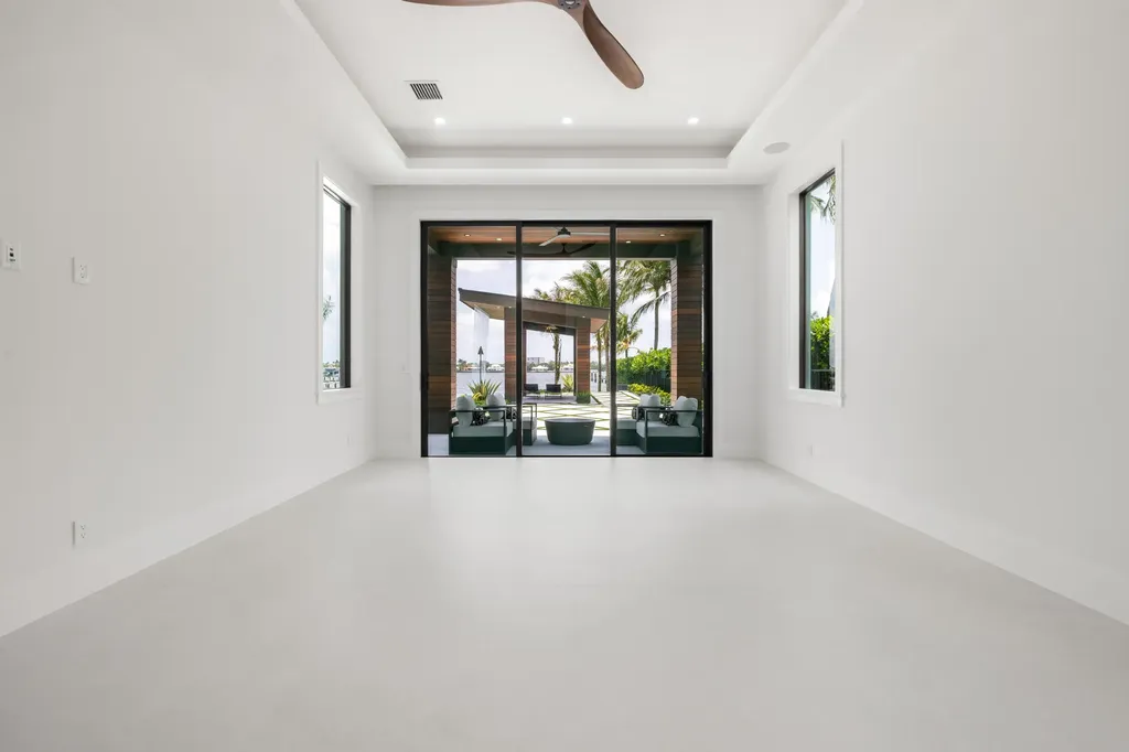 1708 N Lakeside Drive Lake Worth Beach FL 33460