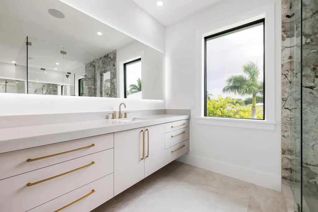1708 N Lakeside Drive Lake Worth Beach FL 33460