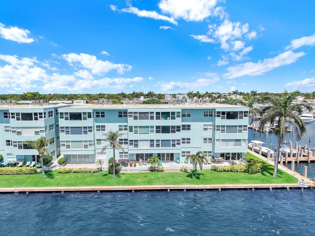 2800 NE 30th Avenue Lighthouse Point FL 33064