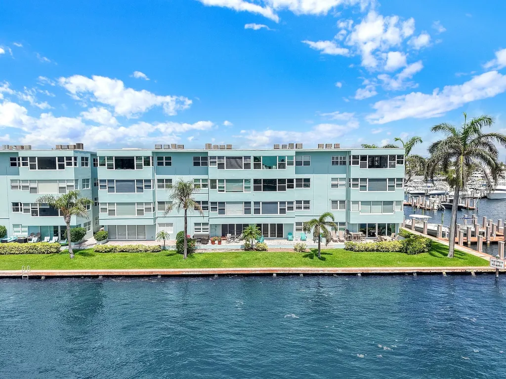 2800 NE 30th Avenue Lighthouse Point FL 33064