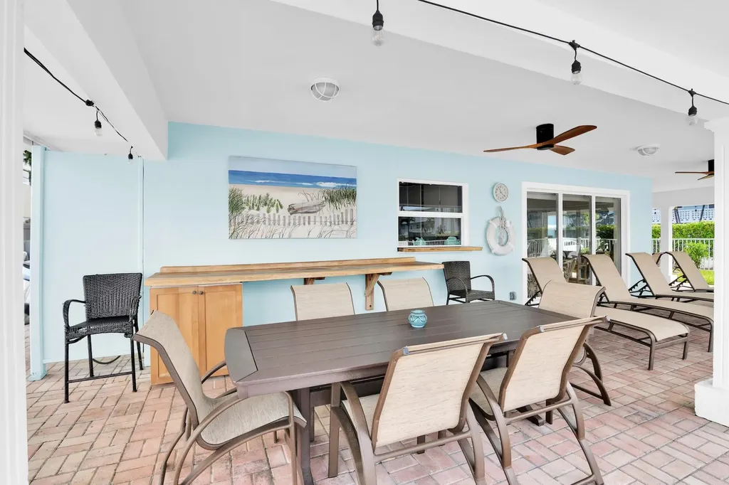 2800 NE 30th Avenue Lighthouse Point FL 33064