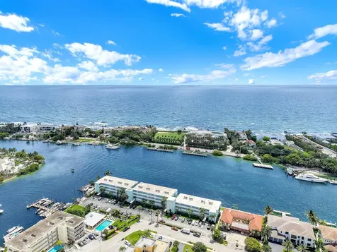 2800 NE 30th Avenue Lighthouse Point FL 33064