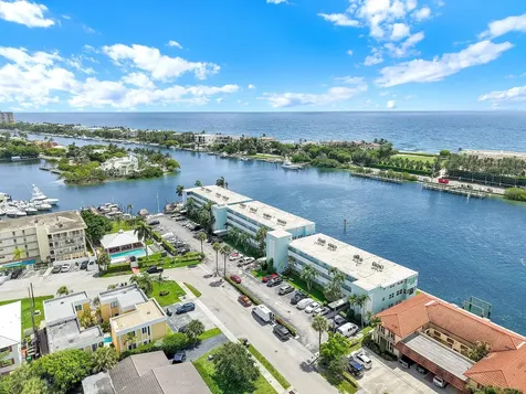 2800 NE 30th Avenue Lighthouse Point FL 33064