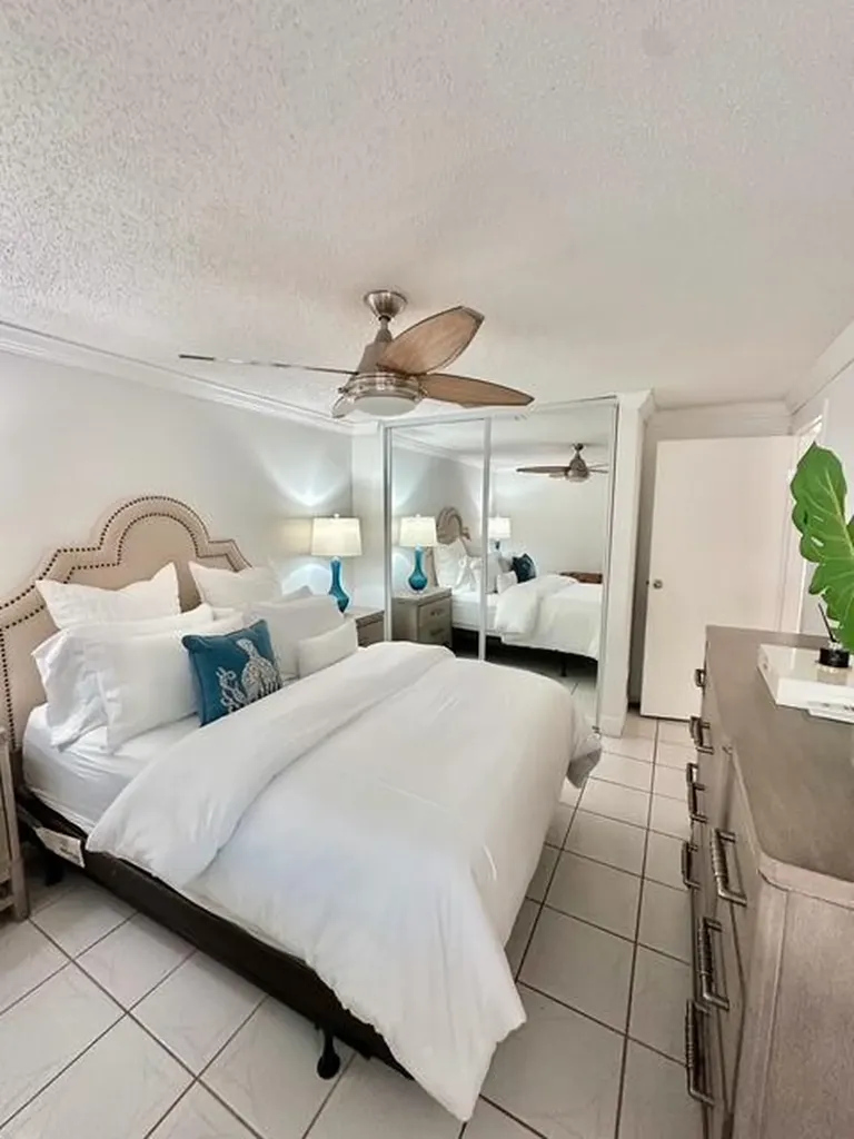 10079 Yeoman Lane Royal Palm Beach FL 33411