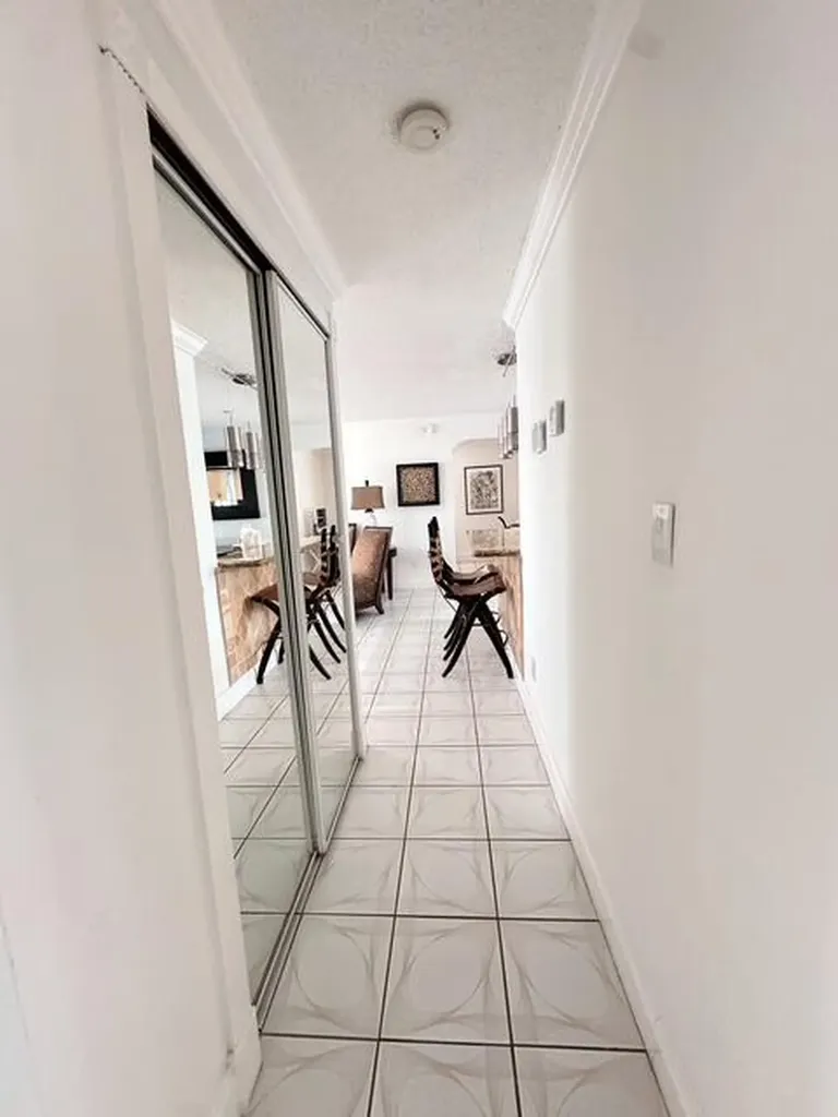 10079 Yeoman Lane Royal Palm Beach FL 33411