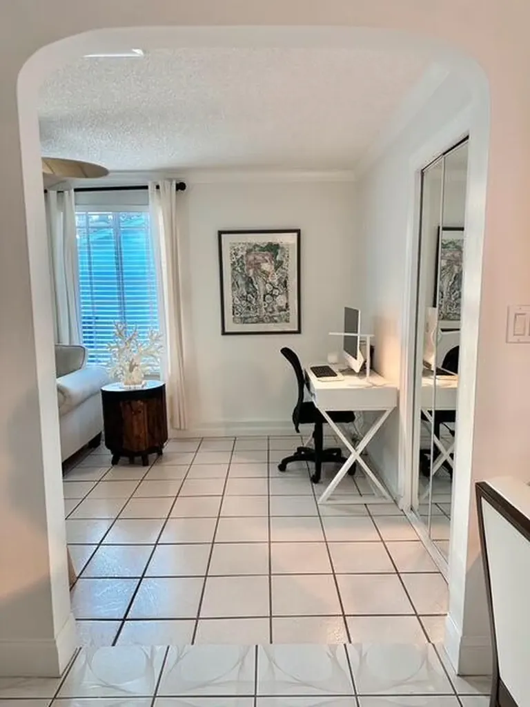 10079 Yeoman Lane Royal Palm Beach FL 33411