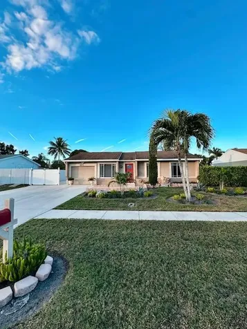 10079 Yeoman Lane Royal Palm Beach FL 33411