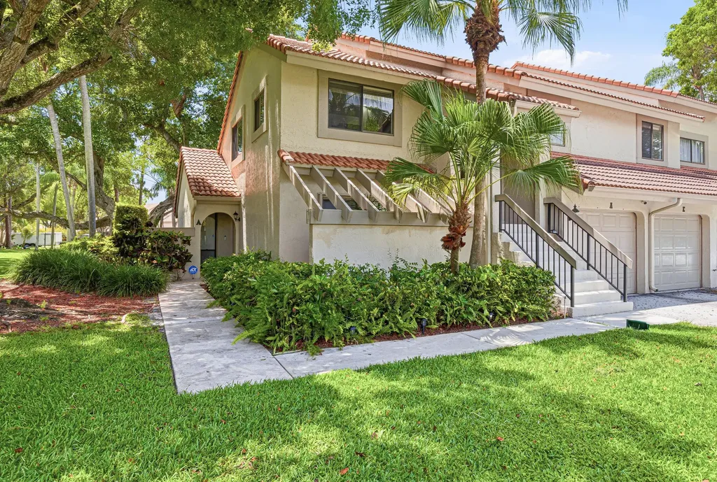 5530 Coach House Circle Boca Raton FL 33486