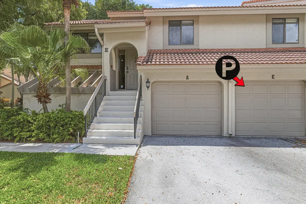 5530 Coach House Circle Boca Raton FL 33486