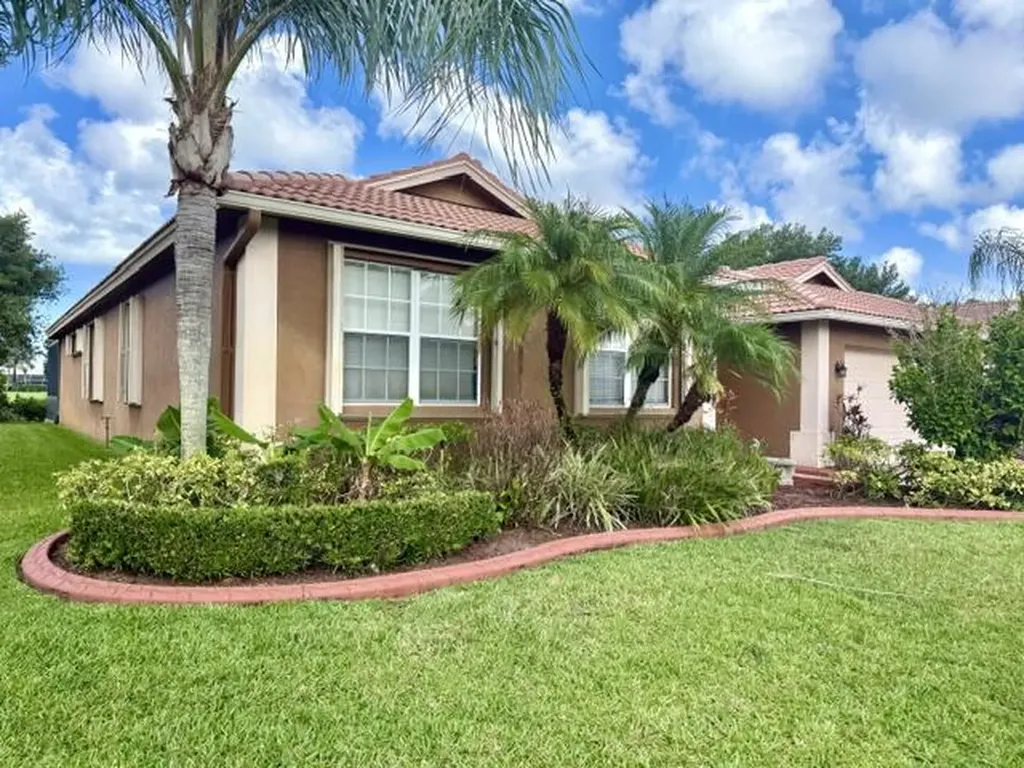 598 NW Waverly Circle S Port St Lucie FL 34983