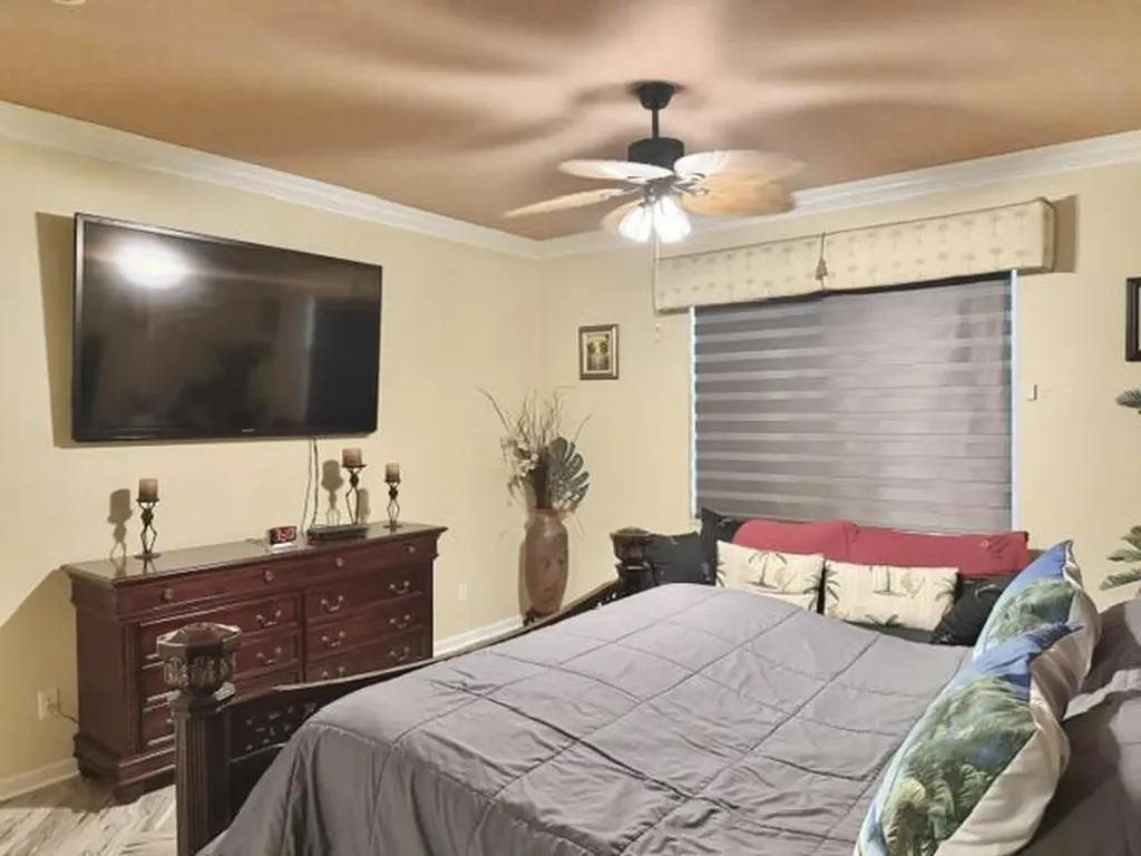 598 NW Waverly Circle S Port St Lucie FL 34983