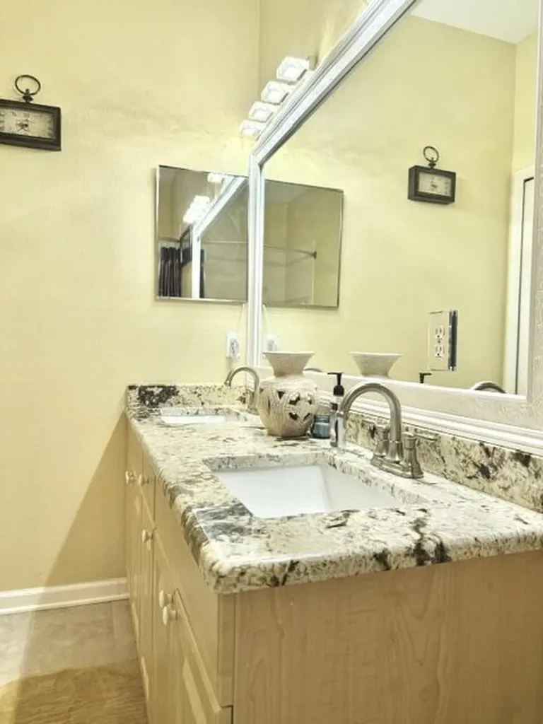 598 NW Waverly Circle S Port St Lucie FL 34983