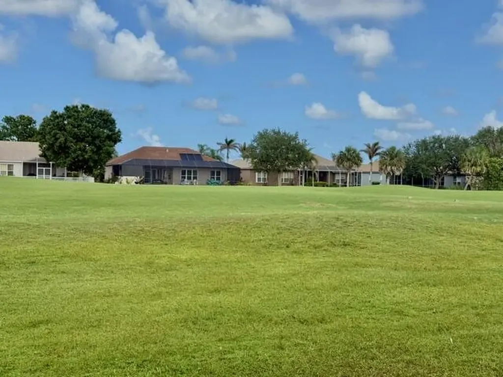 598 NW Waverly Circle S Port St Lucie FL 34983